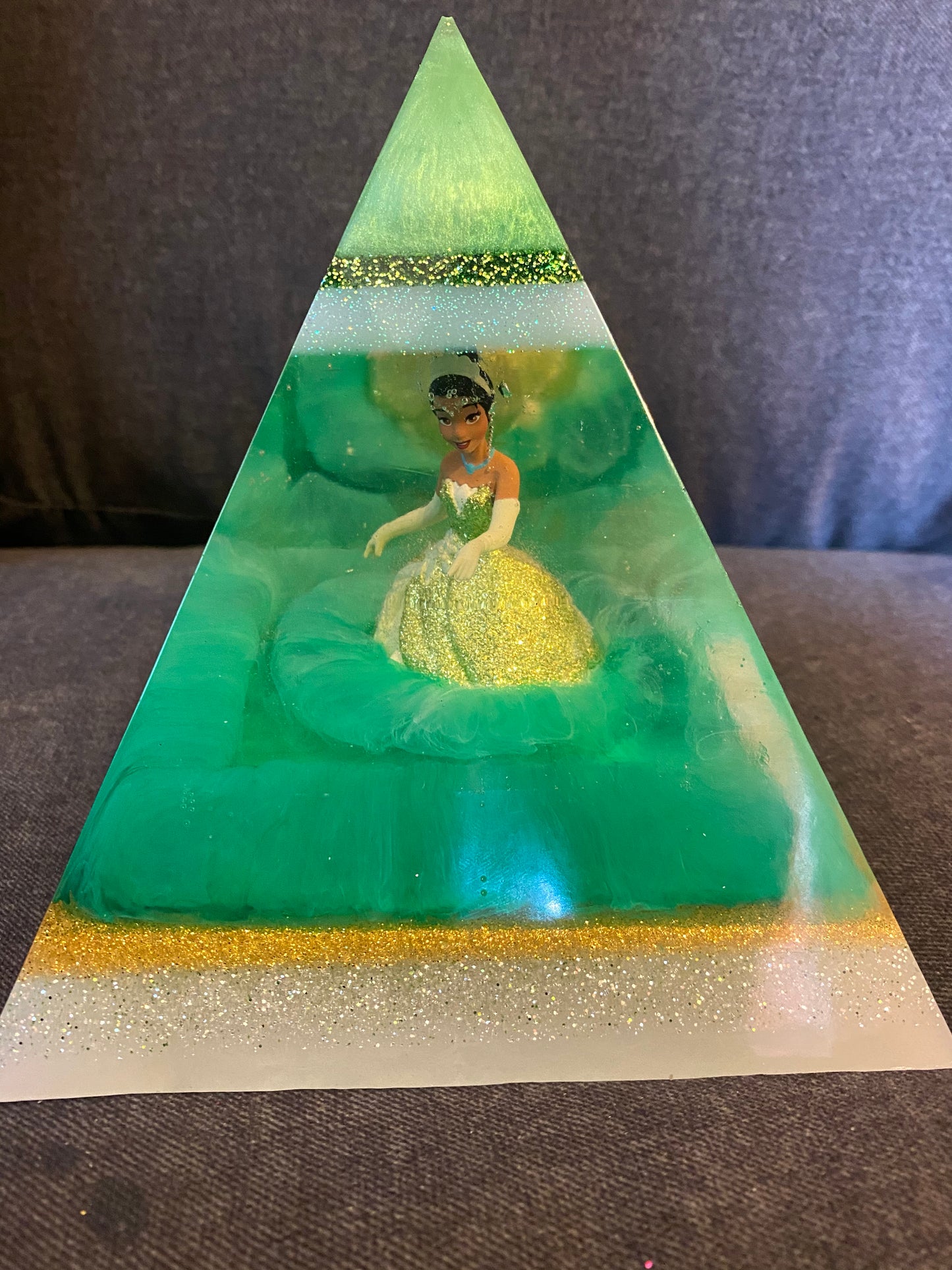 Custom Resin Pyramid (3 week processing)